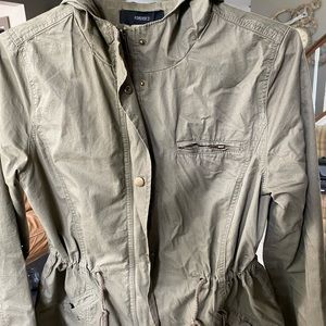 Women’s Large casual Kahaki green hooded light jacket